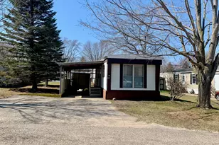 2819 N Sandy Dr, Ludington, MI 49431 - Photo 1