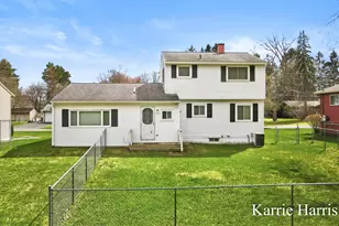 910 E Evergreen St, Greenville, MI 48838 - Photo 48