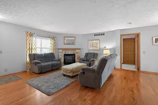 11085 Somerset Rd, Cement City, MI 49233 - Photo 6