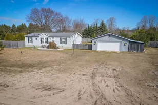 14620 South St, Thompsonville, MI 49683 - Photo 4