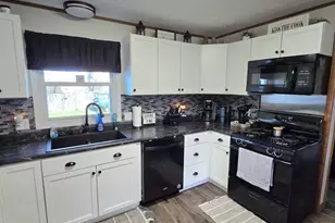 645 E Lyons St, Lyons, MI 48851 - Photo 16