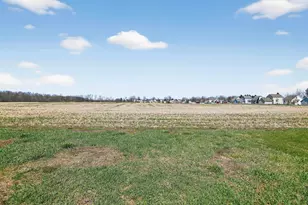 2106 Farm Valley Rd, Adrian, MI 49221 - Photo 4