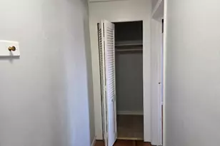 22006 N Chrysler Dr, Hazel Park, MI 48030 - Photo 12