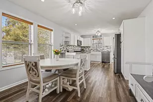 1224 Crystal Way Ct, Middleville, MI 49333 - Photo 6