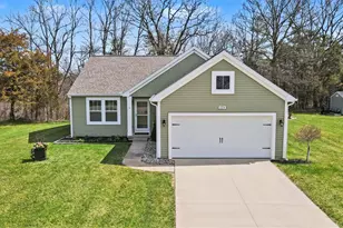 1224 Crystal Way Ct, Middleville, MI 49333 - Photo 2