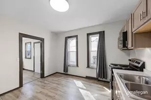 1010 Alpine Ave NW, Grand Rapids, MI 49504 - Photo 8