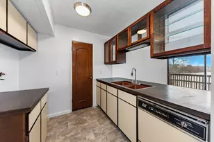 1742 Grove Rd, Ypsilanti, MI 48198 - Photo 12