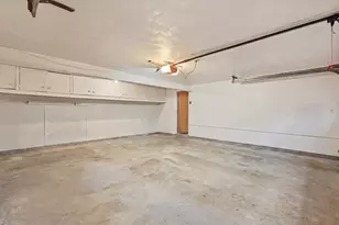 2146 Treehaven Dr, Kalamazoo, MI 49008 - Photo 64