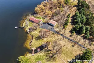 11235 W Broomfield Rd, Remus, MI 49340 - Photo 40