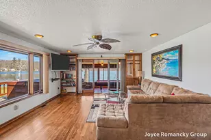 11235 W Broomfield Rd, Remus, MI 49340 - Photo 16