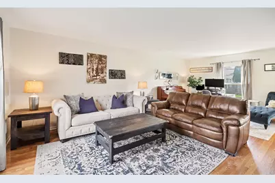 25234 Chapelweigh Drive, Farmington Hills, MI 48336 - Photo 6