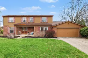 25234 Chapelweigh Dr, Farmington Hills, MI 48336 - Photo 2