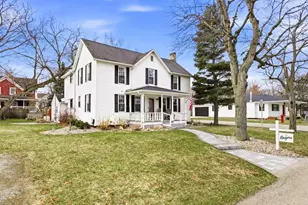 119 Union St, Port Austin, MI 48467 - Photo 2