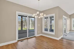 1132 Lochaven Cir, Hillsdale, MI 49242 - Photo 18