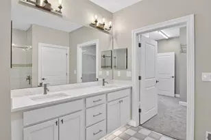 1132 Lochaven Cir, Hillsdale, MI 49242 - Photo 34