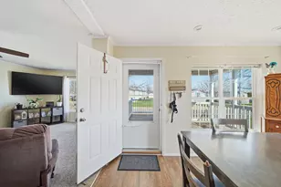 320 Grand River Dr, Adrian, MI 49221 - Photo 6