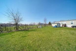 320 Grand River Dr, Adrian, MI 49221 - Photo 30