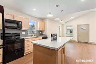 2096 Willard Ave SE, Grand Rapids, MI 49507 - Photo 8