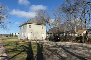 1732 7th St, Muskegon, MI 49441 - Photo 2