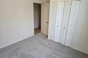 807 Plum Vlg Dr, Monroe, MI 48161 - Photo 4