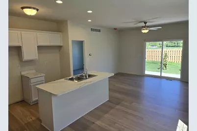 807 Plum Vlg Drive #57, Monroe, MI 48161 - Photo 2