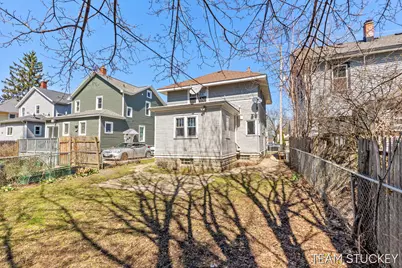1124 Sibley Street NW, Grand Rapids, MI 49504 - Photo 18