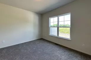 4262 Plum Village Cir, Monroe, MI 48161 - Photo 12