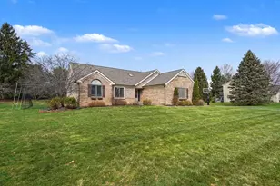 13288 Sumac Rd, South Lyon, MI 48178 - Photo 2