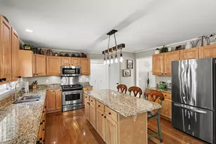 13574 Orchard Ct, Gregory, MI 48137 - Photo 4