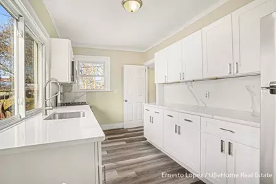 376 College Avenue, Holland, MI 49423 - Photo 10