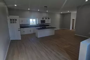 315 E Arlington St, Bangor, MI 49013 - Photo 6