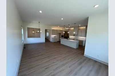 6748 Vriesland Crossing #20, Zeeland, MI 49464 - Photo 4