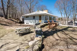 3229 Edgewater St, Muskegon, MI 49441 - Photo 8