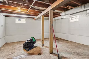 458 Clinton Ave, Kalamazoo, MI 49001 - Photo 24