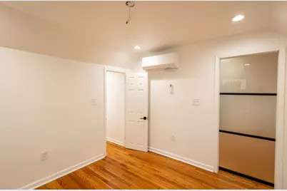 6750 Buhr Street, Hamtramck, MI 48212 - Photo 8