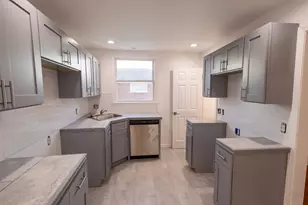 6750 Buhr St, Hamtramck, MI 48212 - Photo 14