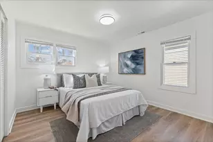 647 E Brockton Ave, Madison Heights, MI 48071 - Photo 10