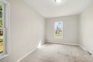 909 S Franklin St, Greenville, MI 48838 - Photo 8