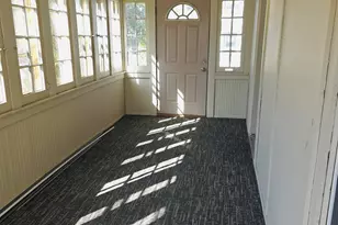 849 Bates St SE, Grand Rapids, MI 49506 - Photo 2