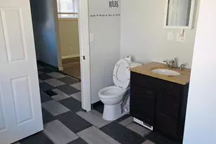 849 Bates St SE, Grand Rapids, MI 49506 - Photo 8