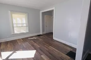 849 Bates St SE, Grand Rapids, MI 49506 - Photo 4