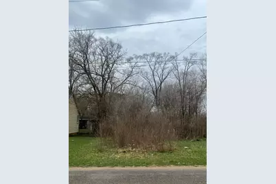 1096 N Euclid Avenue, Benton Harbor, MI 49022 - Photo 2