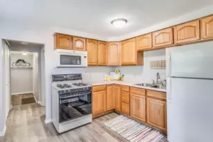 2001 Fern Beach, Battle Creek, MI 49014 - Photo 8
