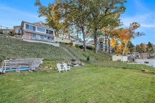 33766 Forest Beach Dr, Eau Claire, MI 49111 - Photo 36