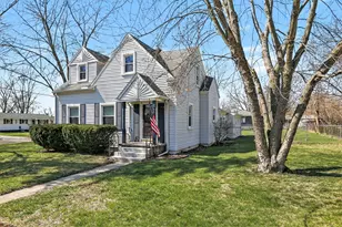 118 Gibson St, Clayton, MI 49236 - Photo 2