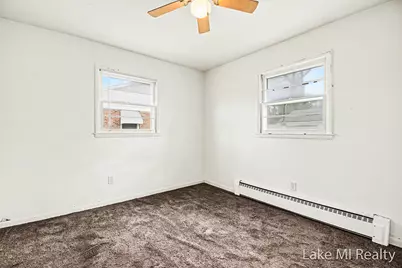 906 Belfield Street SW, Wyoming, MI 49509 - Photo 10
