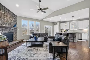 1158 Lark St, Lake Orion, MI 48360 - Photo 6