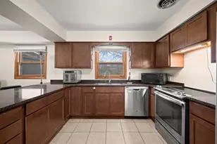 1890 Union Ave, Benton Harbor, MI 49022 - Photo 10