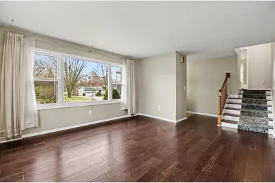 3835 Burlingame Avenue SW, Wyoming, MI 49509 - Photo 8