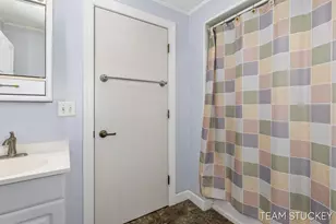 518 N State St, Ionia, MI 48846 - Photo 12